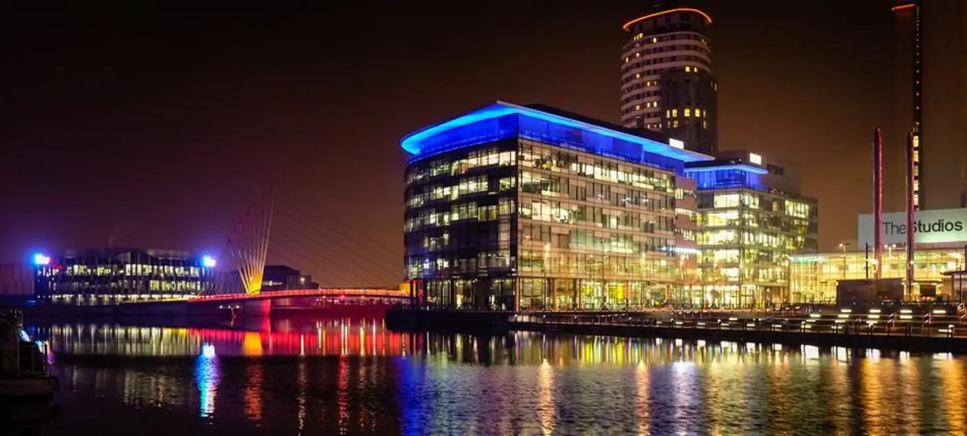 MediaCity ve Manchester sahili